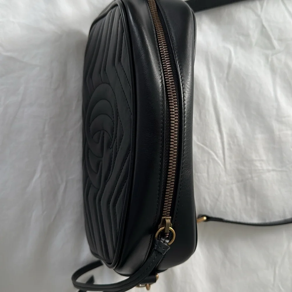 Gucci Marmont Small Camera Bag - Picture 7 of 10